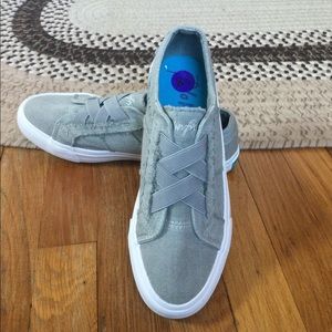 Blowfish gray slip ons